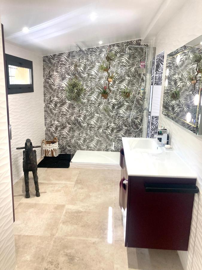 Maison De Charme Avec Piscine Et Jacuzzi Dans Cadre Exceptionnel Proche Marseille Mirabeau Dış mekan fotoğraf