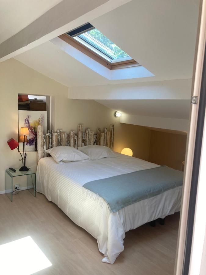 Maison De Charme Avec Piscine Et Jacuzzi Dans Cadre Exceptionnel Proche Marseille Mirabeau Dış mekan fotoğraf